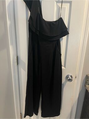 Black Plissé One Shoulder Ruffle Jumpsuit with Pockets